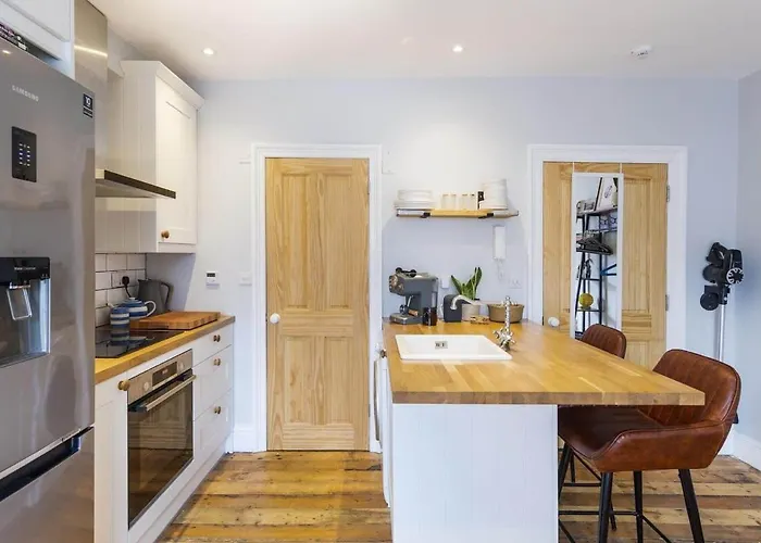Stylish Flat On Beautiful Clifton Street Parking Lägenhet *