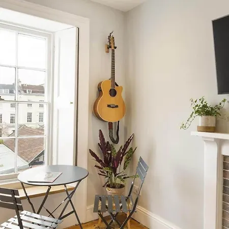 Stylish Flat On Beautiful Clifton Street Parking * Μπρίστολ